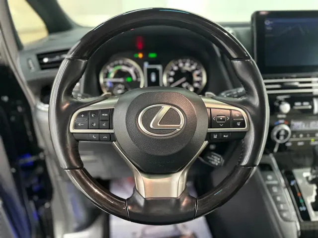 Lexus LM — Фото автомобиля 9