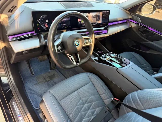 BMW i5 — Фото автомобиля 9