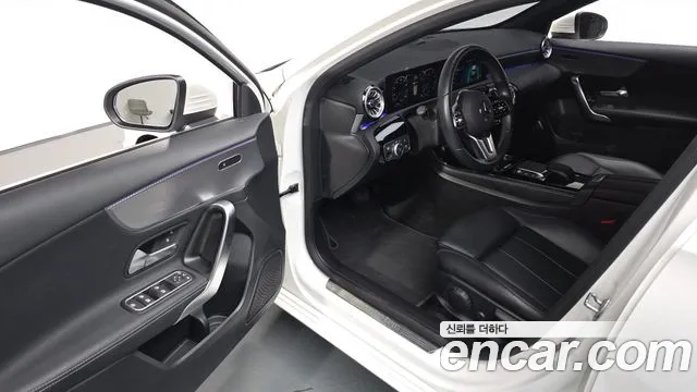 Mercedes-Benz A-Class W177 — Фото автомобиля 12
