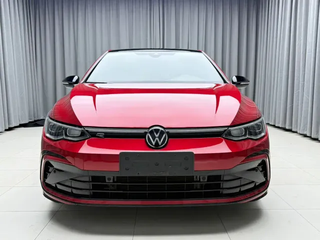 Volkswagen Golf — Фото автомобиля 3