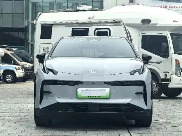 ZEEKR Zeekr X 2023 RWD YOU Edition 4-seater — Фото автомобиля 2
