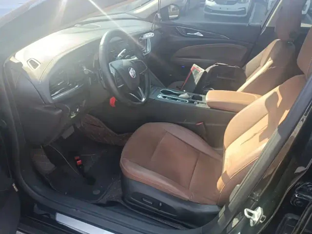 Buick Regal — Фото автомобиля 14