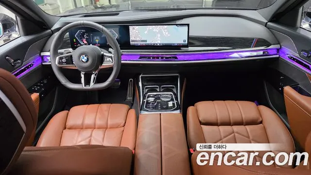 BMW 7 Series G70 — Фото автомобиля 10