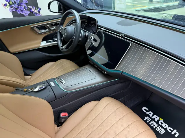 Mercedes-Benz E-Class — Фото автомобиля 14