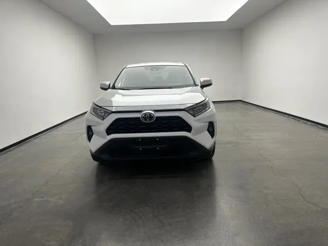 Toyota RAV4 — Фото автомобиля 2