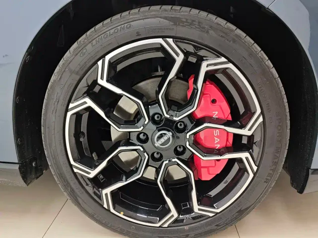 Nissan N7 — Фото автомобиля 16