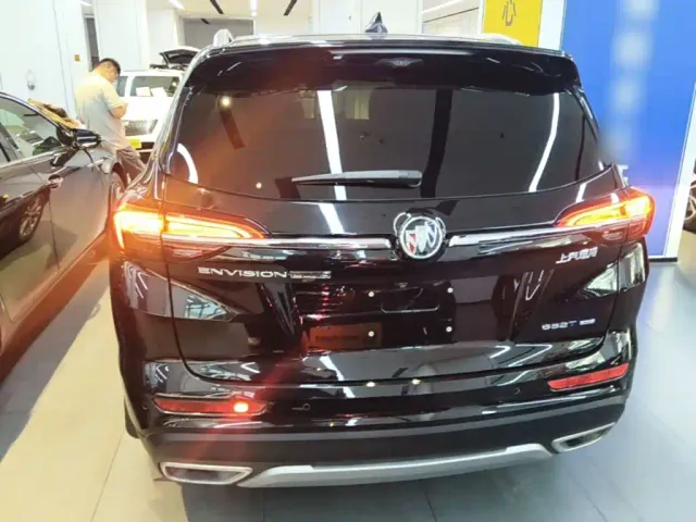 Buick Envision Plus — Фото автомобиля 5