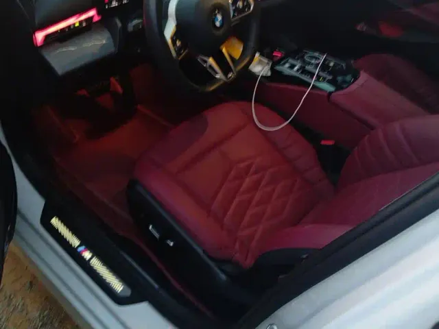 BMW 5 Series — Фото автомобиля 9