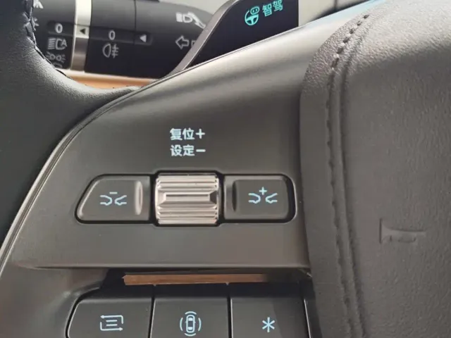 BYD Song L DM-i — Фото автомобиля 14