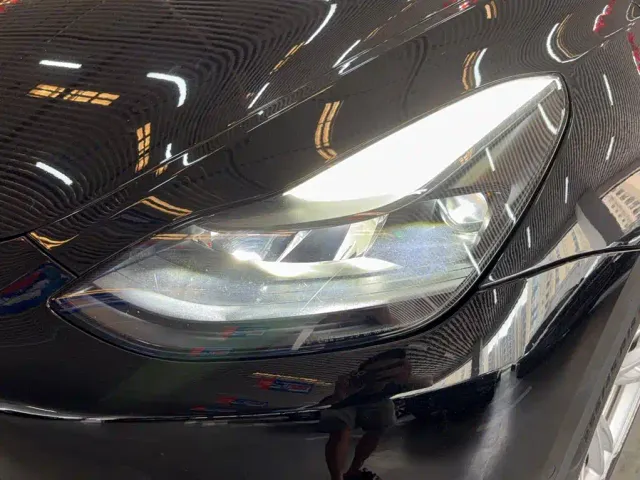 Tesla Model Y — Фото автомобиля 21