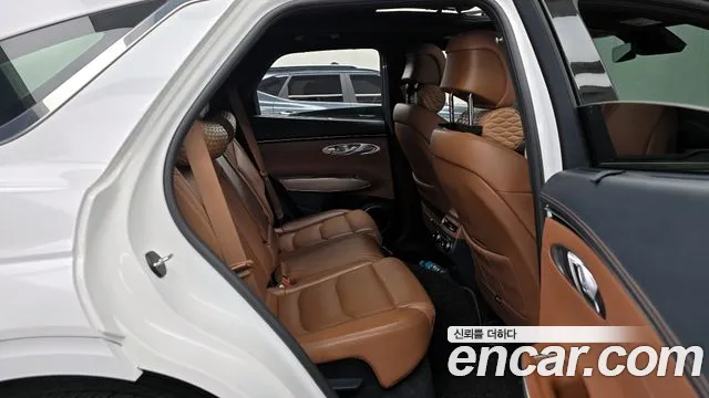 Genesis GV70 2.5T Бензин AWD — Фото автомобиля 12
