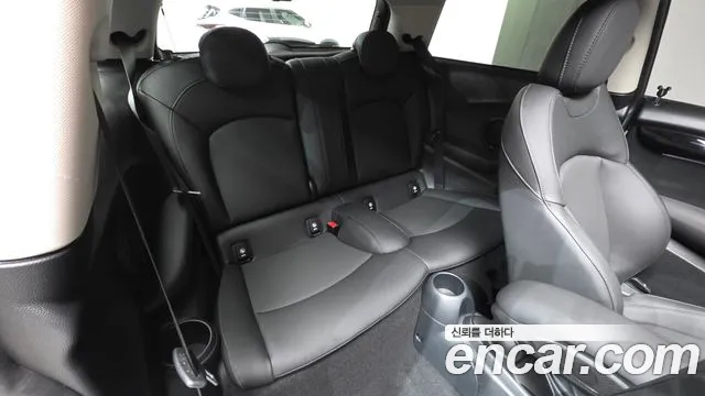 Mini Cooper Cooper Classic Plus Launch Pack — Фото автомобиля 16