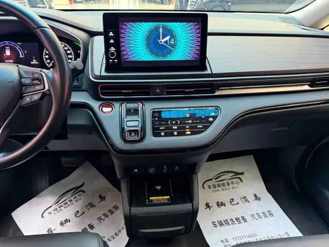 Honda Odyssey — Фото автомобиля 15