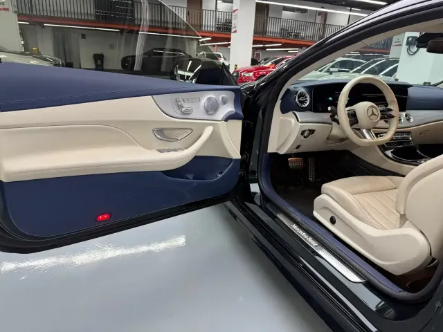 Mercedes-Benz E-Class — Фото автомобиля 5