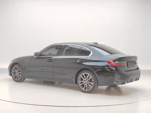 BMW 3 Series — Фото автомобиля 2
