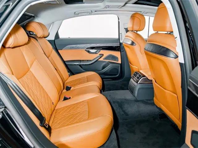 Audi A8 — Фото автомобиля 21
