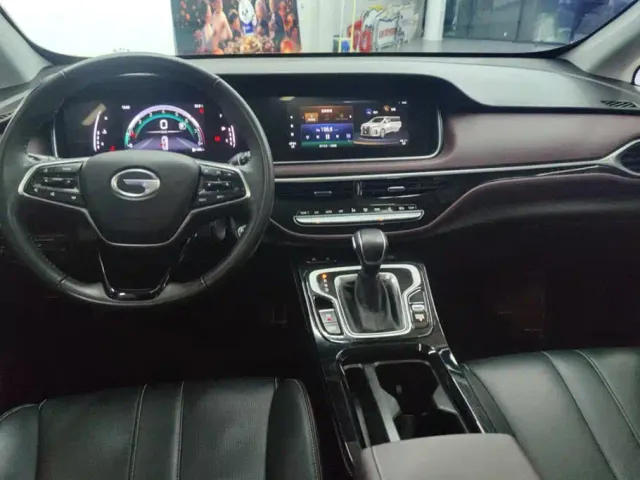 GAC Trumpchi M6 — Фото автомобиля 12