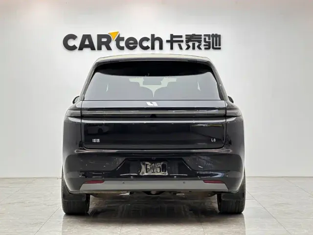 Li Auto L8 — Фото автомобиля 4