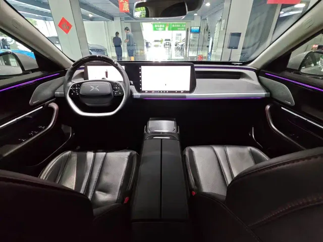 Xpeng P7 — Фото автомобиля 12