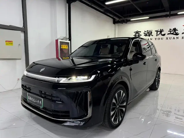 Фотография автомобиля — Huajing Baojun S