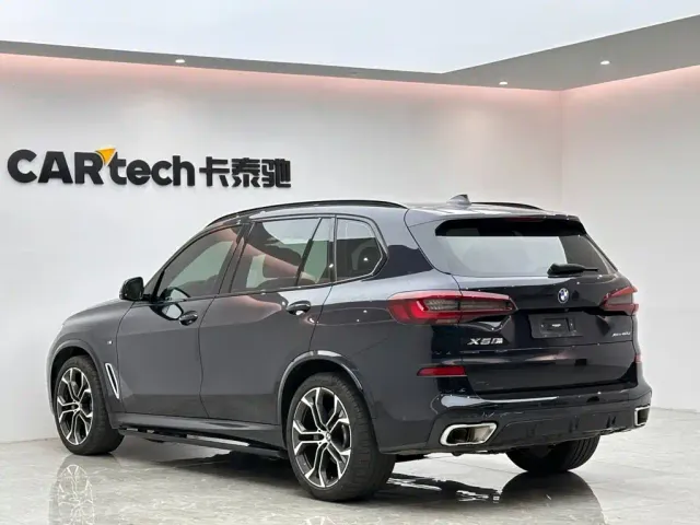 BMW X5 — Фото автомобиля 3