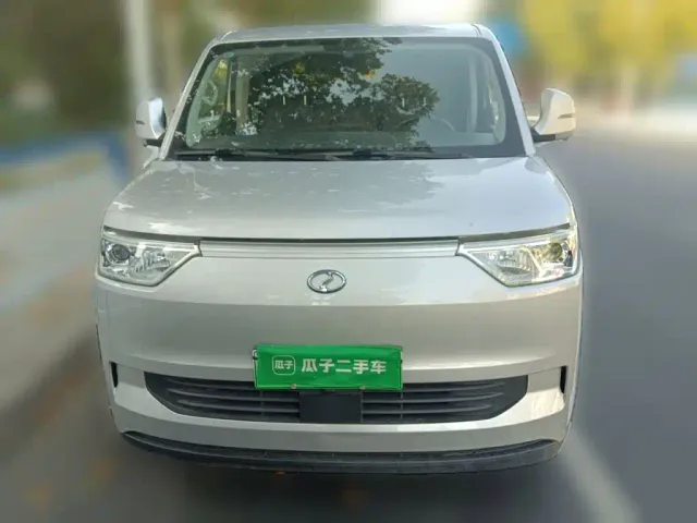 Ruichi New Energy EC75 — Фото автомобиля 2