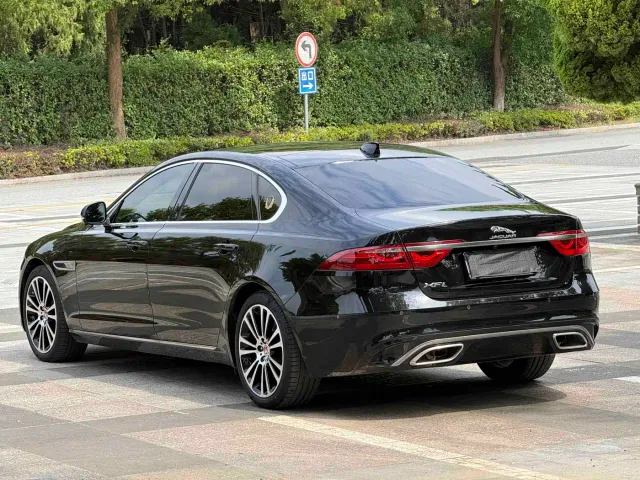 Jaguar Jaguar XFL 2022 XFL 2.0T P250 2WD Premium Luxury — Фото автомобиля 11