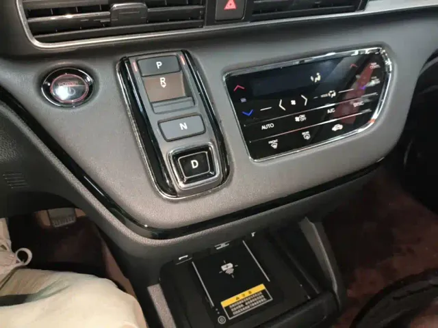 Honda Odyssey — Фото автомобиля 13