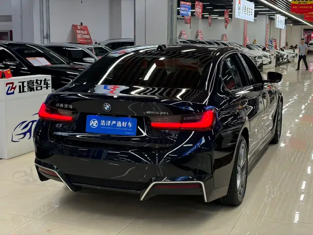 BMW i3 — Фото автомобиля 13