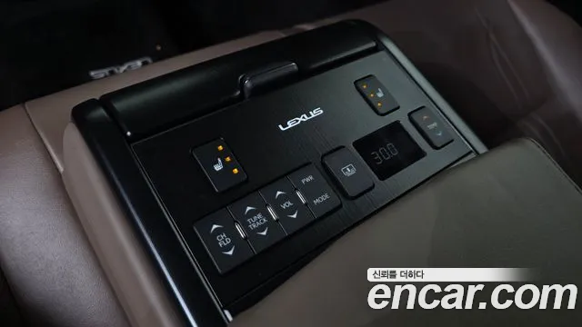Lexus ES Generation 7 — Фото автомобиля 17