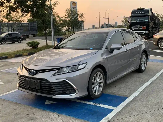 Фотография автомобиля — Toyota Camry