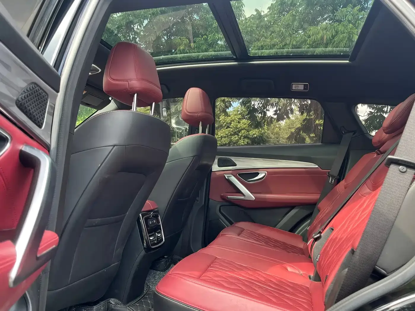 Jetour Jetour X70 PLUS 2023 1.5T DCT Warrior PLUS 5-seater — Фото автомобиля 6