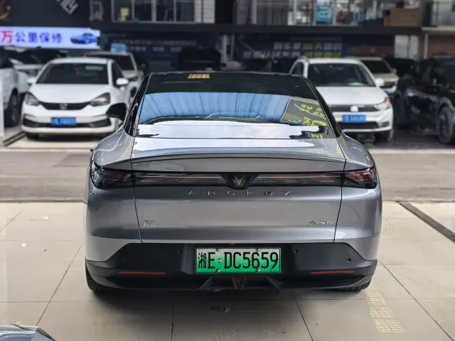 Arcfox Alpha S5 — Фото автомобиля 5