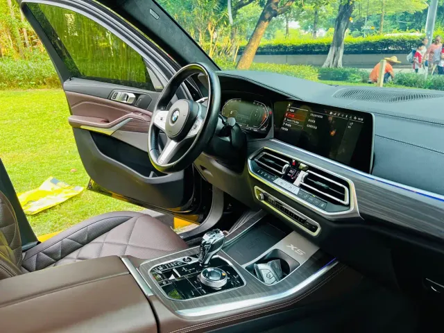 BMW X5 — Фото автомобиля 14