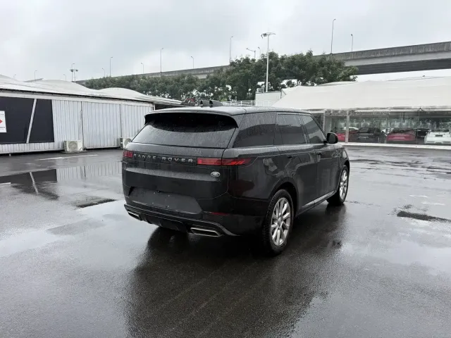 Land Rover Range Rover Sport — Фото автомобиля 13