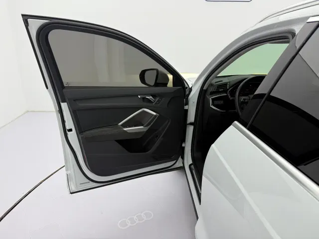 Audi Q3 — Фото автомобиля 23