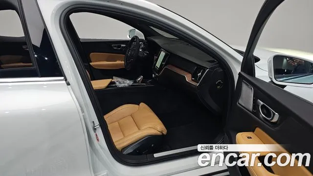 Вольво S60 S60 третьего поколения B5 Ultimate Bright — Фото автомобиля 20