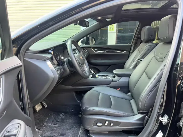Cadillac XT5 — Фото автомобиля 5