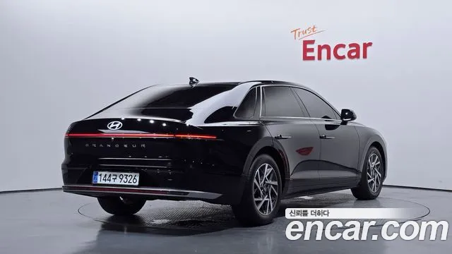Hyundai Grandeur Grandeur (GN7) 2.5 Бензин 2WD — Фото автомобиля 2