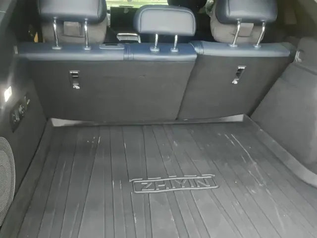 Voyah Auto Voyah Zhiyin 2025 Base — Фото автомобиля 9