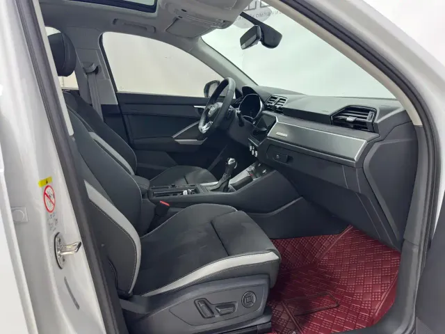 Audi Q3 — Фото автомобиля 11