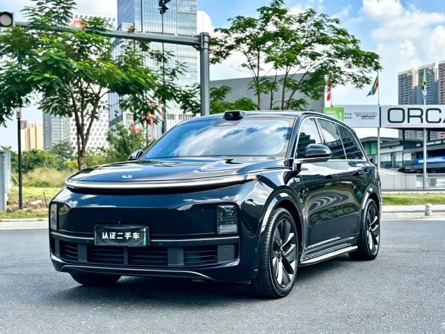 Фотография автомобиля — Li Auto L9