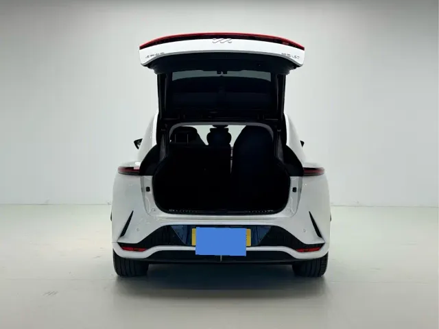 IM Motors LS7 — Фото автомобиля 4