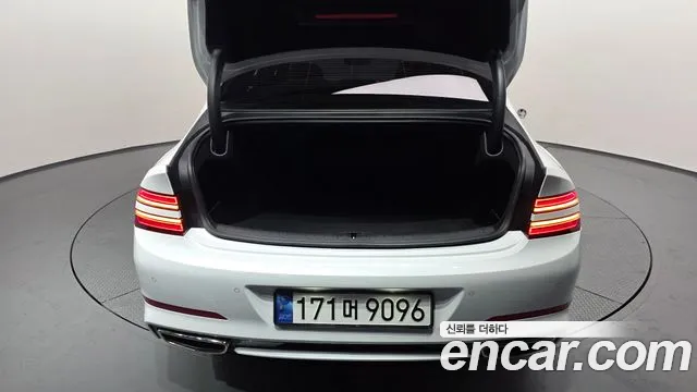 Genesis G80 Бензин 2.5 турбо AWD — Фото автомобиля 16