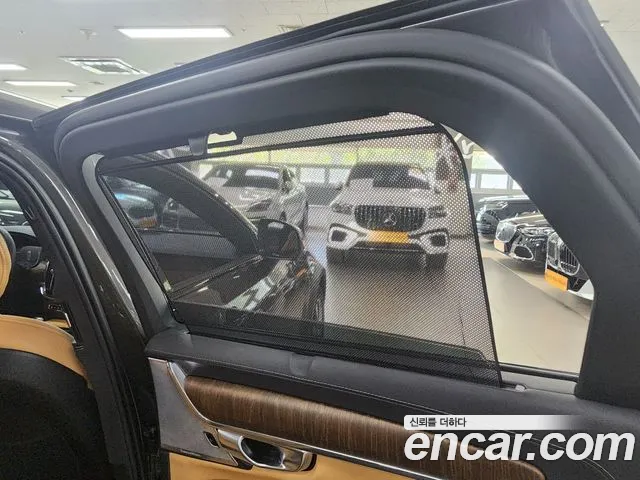 Вольво V90 — Фото автомобиля 15