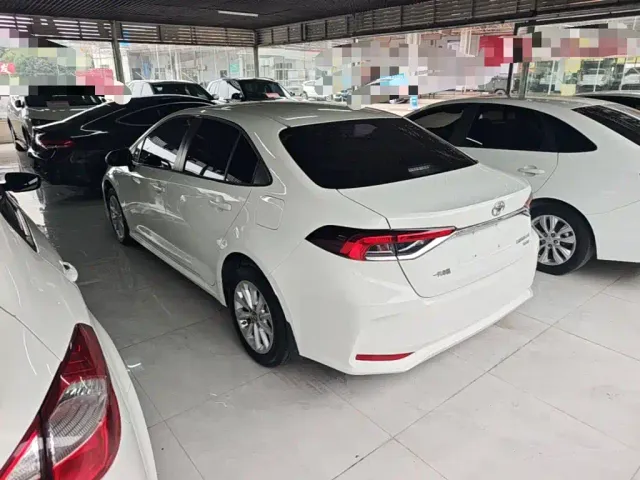 Toyota Corolla — Фото автомобиля 4