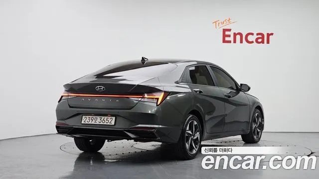 Hyundai Avante CN7 — Фото автомобиля 2