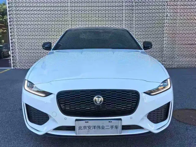 Jaguar XEL — Фото автомобиля 7