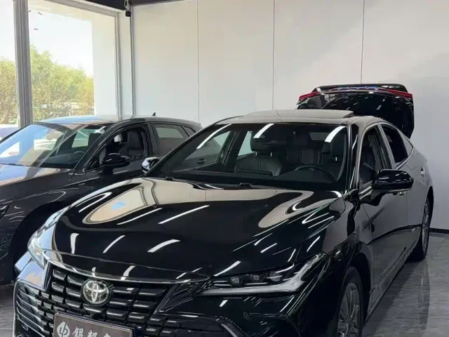 Фотография автомобиля — Toyota Avalon