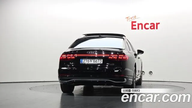 Audi A8 55 TFSI quattro Premium LWB — Фото автомобиля 3